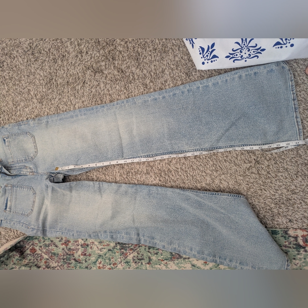 High Waisted Light Blue Flare Jeans With Front Pockets - Picture 3 of 8